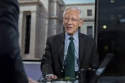 潜江宏观经济学教授兼实践者Stanley Fisher逝世 曾培养全球多位经济决策者