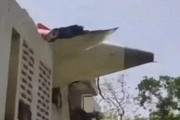 潜江印度一波音787客机坠毁机上242人、地面5名学生遇难！我驻印度使馆：机上无中国籍乘客